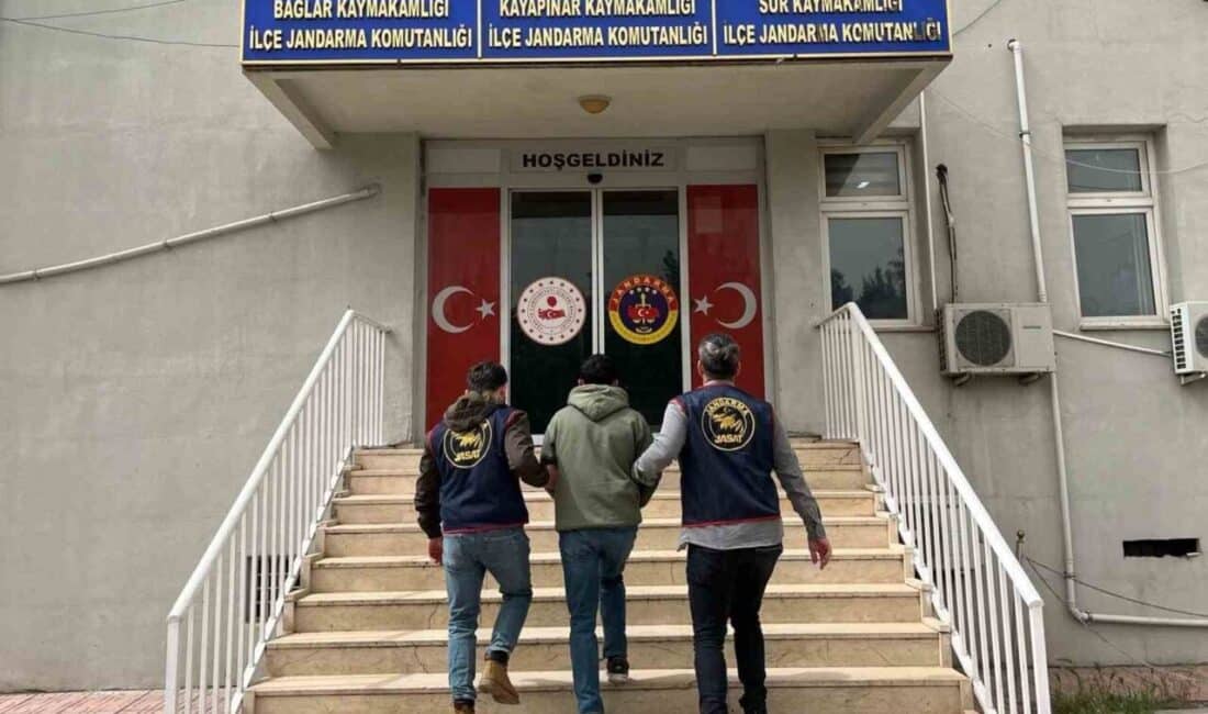 Diyarbakır’da 60 Yıl Hapis Cezası Olan Dolandırıcı Operasyonla Yakalandı Diyarbakır'da, dolandırıcılıktan 60 yıl hapis cezası alan M.H.A., Jandarma Suç
