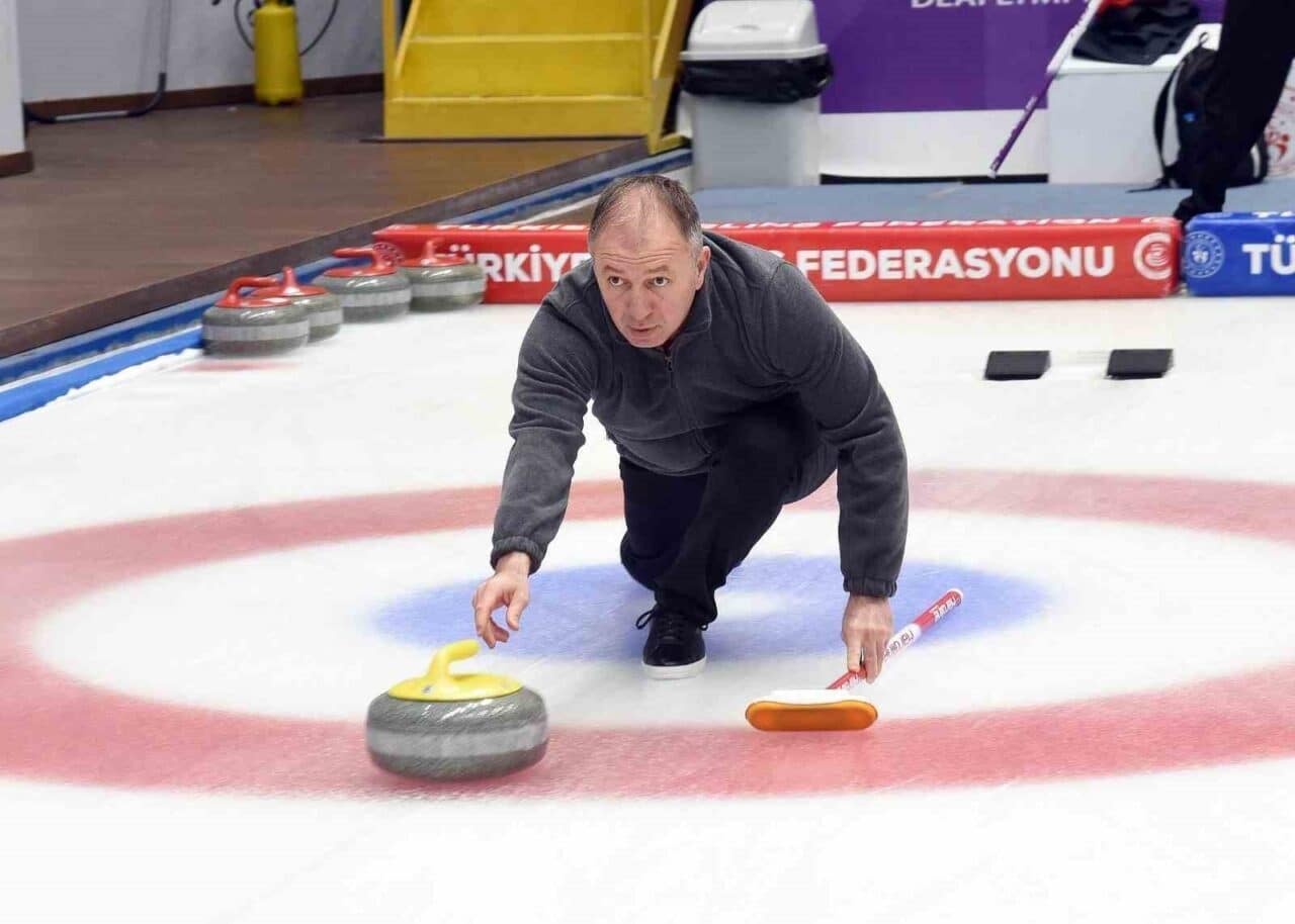 Erzurum Gençlik ve Spor İl Müdürü Levent Çakmur, Eğitimgücü Spor