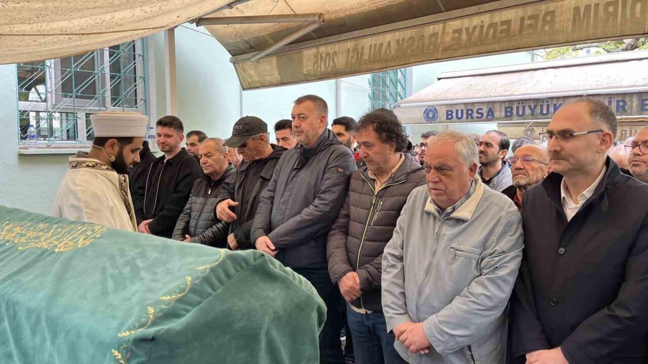 Uludağ'da meydana gelen yangında hayatını kaybeden milli kayakçı Berkin Usta