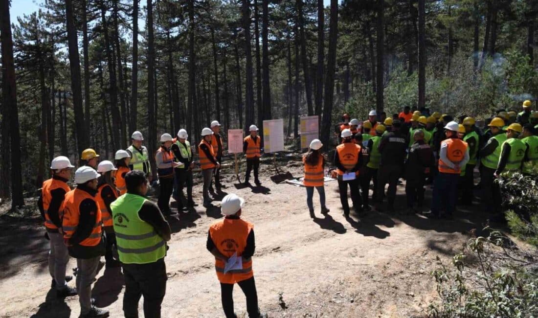 Eskişehir Orman Bölge Müdürlüğü, Mihalıççık ve Çatacık işletmelerinin katılımıyla üretim tatbikatlarını başarıyla tamamladı. Eskişehir Orman Bölge Müdürlüğü tarafından düzenlenen üretim tatbikatları, Mihalıççık ve