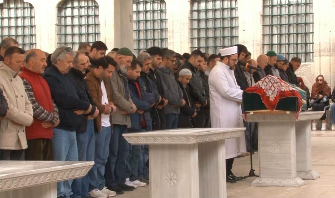 Fatih’te Sevil Akdağ Tarafından Hayatını Kaybeden Elif Kırav, Cenaze Töreniyle Uğurlandı Fatih'te, oyuncu Sevil Akdağ tarafından katledilen Elif Kırav, cenaze namazının
