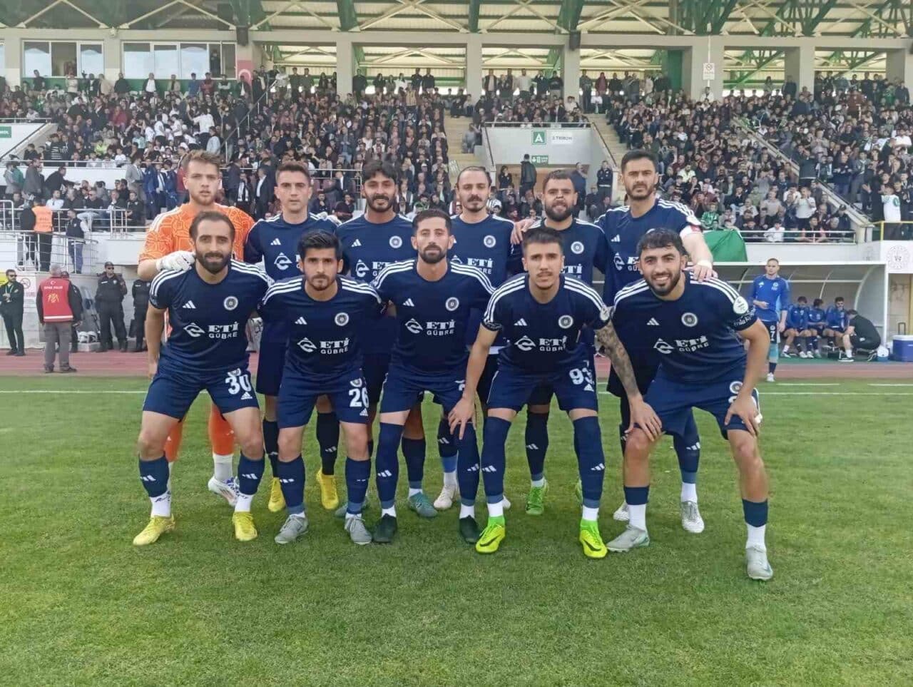 Mazıdağı Fosfatspor, TFF 3. Lig play-off 1. turunda Amasyaspor'u 3-0'la
