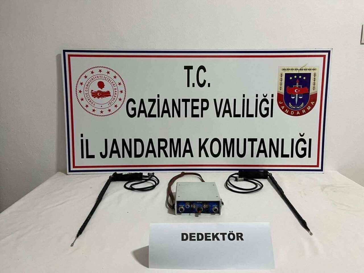 Gaziantep'te, define aramak amacıyla izinsiz kazı yapan İ.A., M.Y. ve