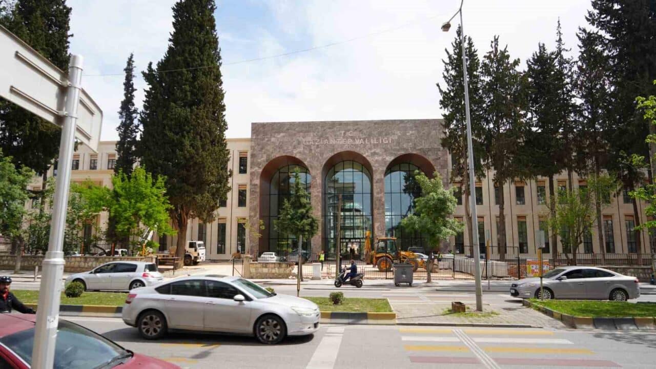 Gaziantep'teki yeni valilik binası, Mayıs ayının ilk haftasında hizmet vermeye