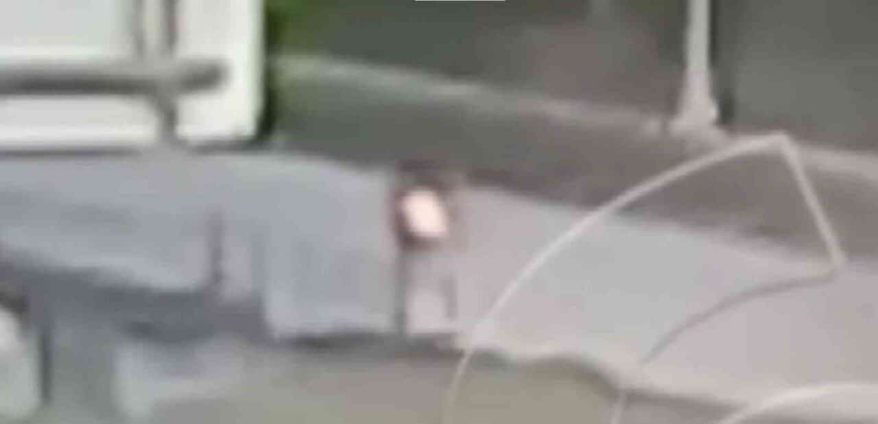 Bursa'nın Osmangazi ilçesinde Recayi Yılmaz, sabah saatlerinde motosikletiyle sola seyir