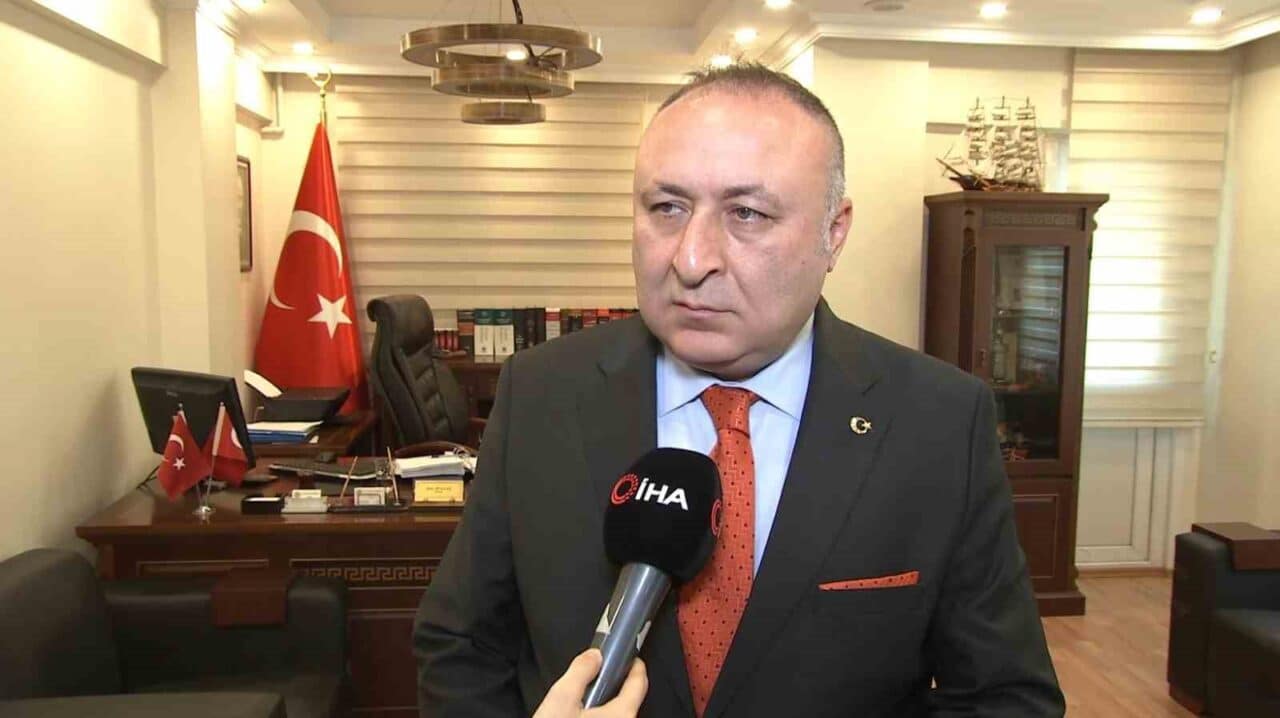 Avukat Zeki Bulgan, İstanbul Üniversitesi'nin diploma iptali sonrası Galatasaray Üniversitesi