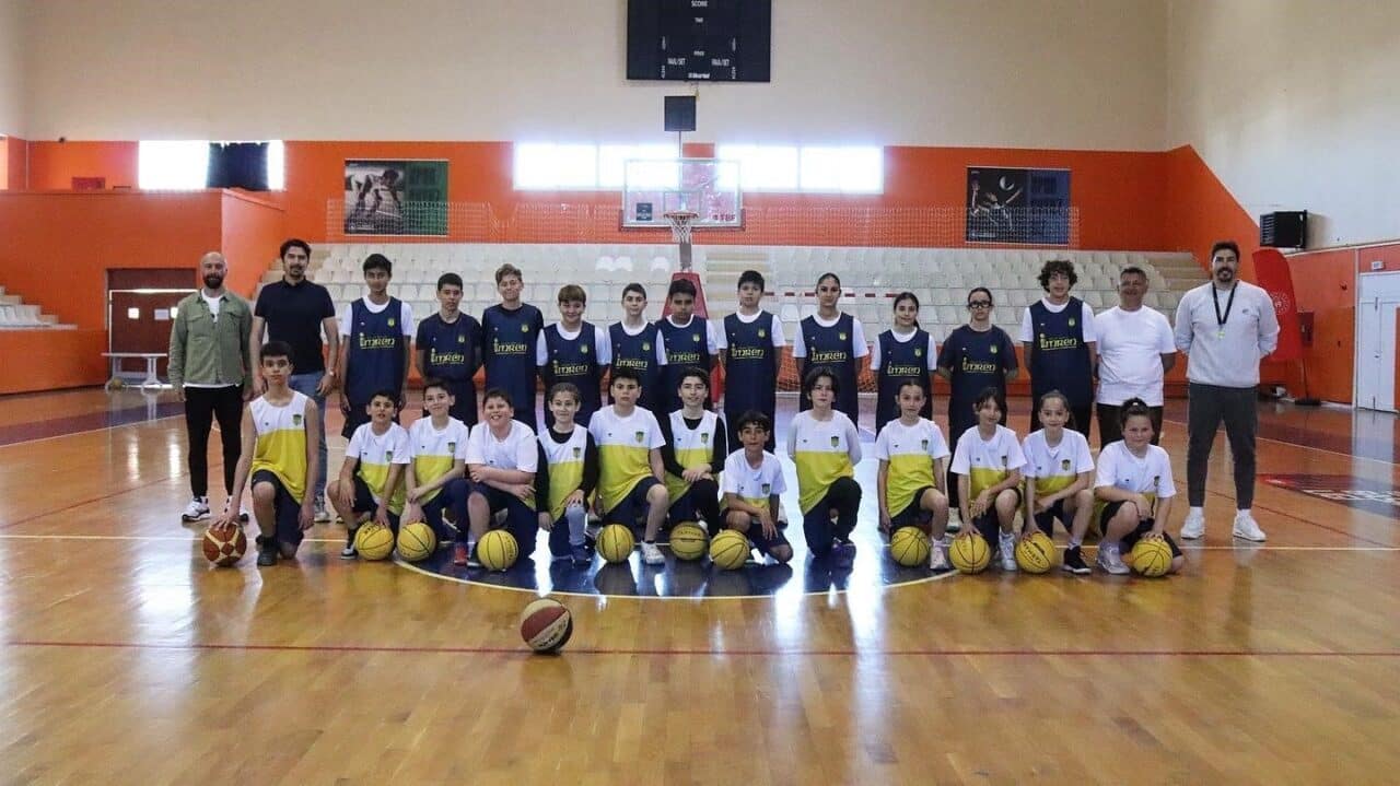 İmren Alaçatıspor, basketbol takımı kurarak altyapı gelişiminde yeni bir adım