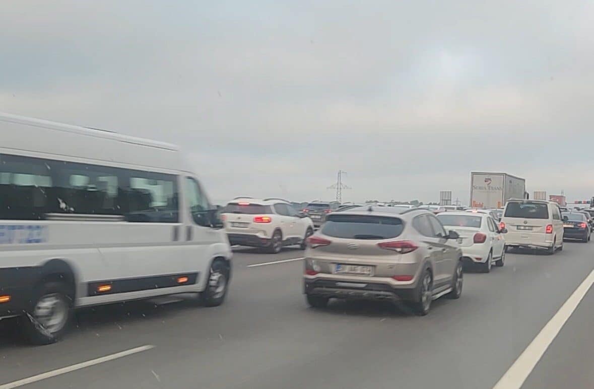 İstanbul'daki art arda 6.2 ve 4.9 büyüklüğündeki depremler nedeniyle kentte