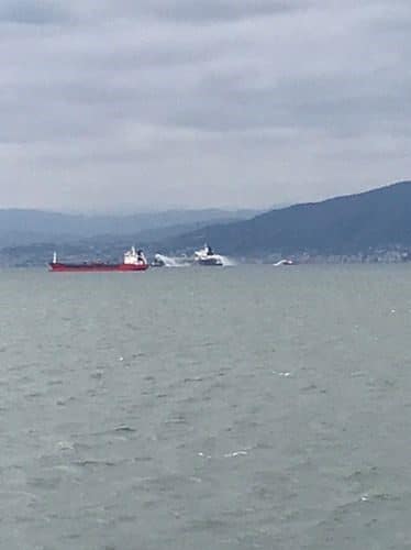 Kocaeli’de tanker gemisinde meydana gelen yangın paniğe yol açtı. Kocaeli'de "HAFNİA AFRİCA" adlı tanker gemisinde makine dairesinde çıkan yangın,