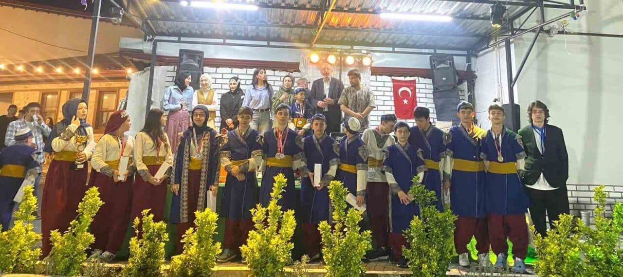 Kütahya Kadim Vakfı, liseli ve üniversiteli öğrenciler için moral etkinliği