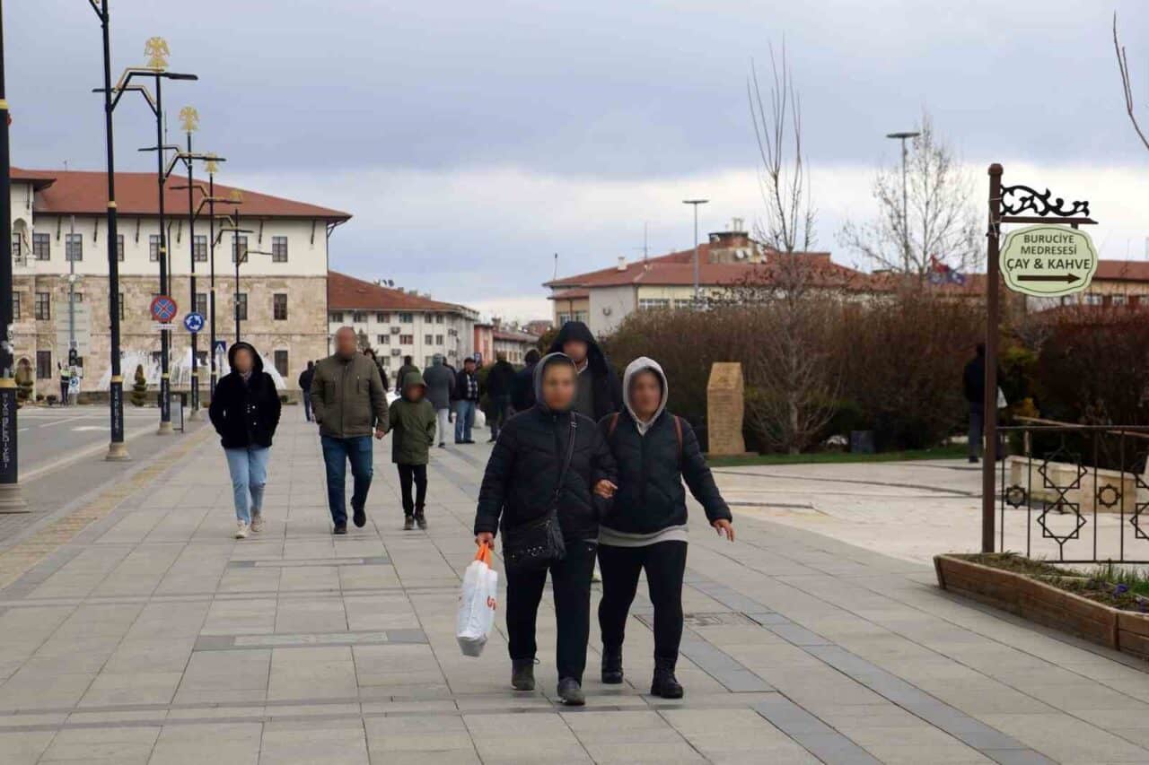 Uzman Klinik Psikolog Kerime Begüm Özkaya, kapalı havaların bireylerde depresyon,
