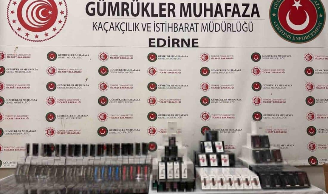 Edirne Kapıkule Gümrük Kapısı’nda yapılan operasyonda, yasaklı kimyasal madde ve milyonlarca lira değerinde elektronik sigara yakalandı. Edirne Kapıkule Gümrük Kapısı'nda gerçekleştirilen operasyonda, yasaklı kimyasal madde ve