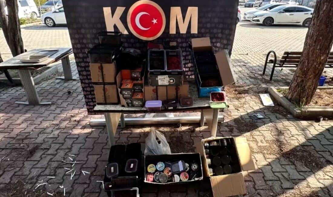 Kayseri’de Kaçak Tütün Ticareti Yapan İki Kişi Yakalandı, 58 Kilogram Tütün Ele Geçirildi Kayseri'de KOM Şube Müdürlüğü ekipleri, H.O.H. (29) ve Ö.F.D. (35)