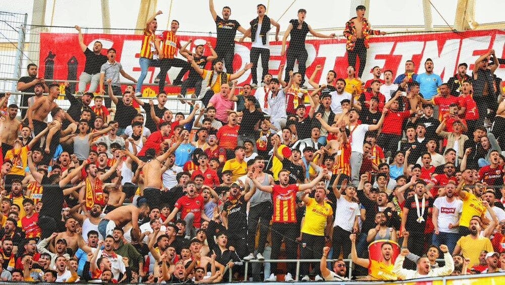 Kayserispor – Kasımpaşa Maçının Bilet Fiyatları Duyuruldu! Kayserispor, Kasımpaşa maçı için bilet fiyatlarını açıkladı. Pazar günü oynanacak