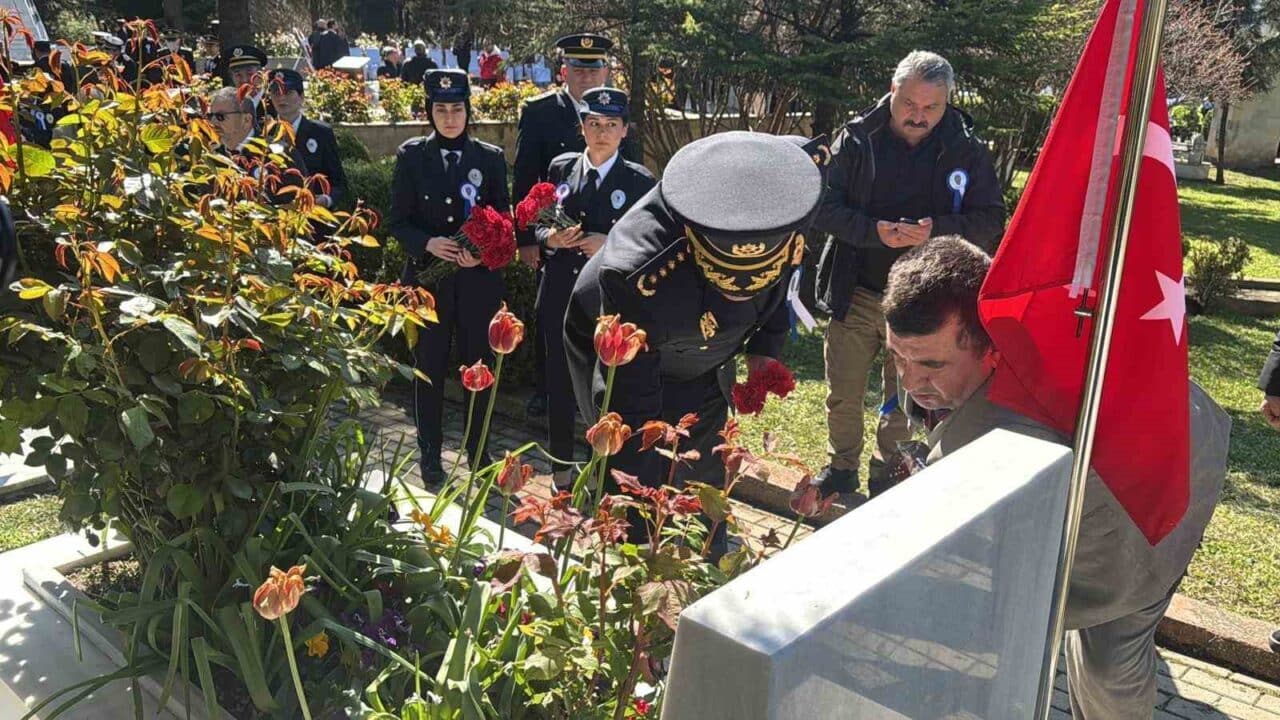 Kırklareli'nde Türk Polis Teşkilatı’nın 180. yılı kutlamaları gerçekleştirildi. İl Emniyet