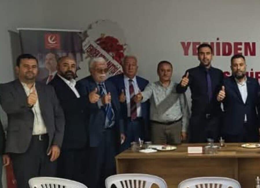 Yeniden Refah Partisi’nde Kırşehir’deki istifaların etkisiyle Mucur, Kaman ve Boztepe’den de birçok üye ayrıldı. Yeniden Refah Partisi Kırşehir İl Başkanlığı'nda Bülent Er'in istifası sonrası,