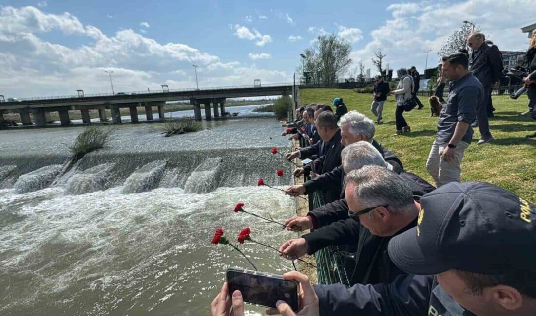 Filyos Çayı Köprü Faciasının 13. Yıldönümünde 15 Kayıp İçin Anma Töreni Düzenlendi Zonguldak'ın Çaycuma ilçesinde, 6 Nisan 2012'de Filyos Çayı'ndaki köprünün çökmesi