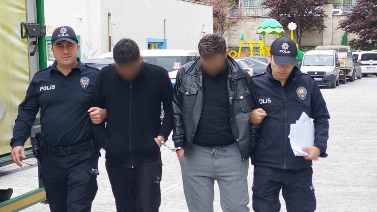 Samsun'un Atakum ilçesinde koyun çaldıkları iddiasıyla gözaltına alınan N.T. ve
