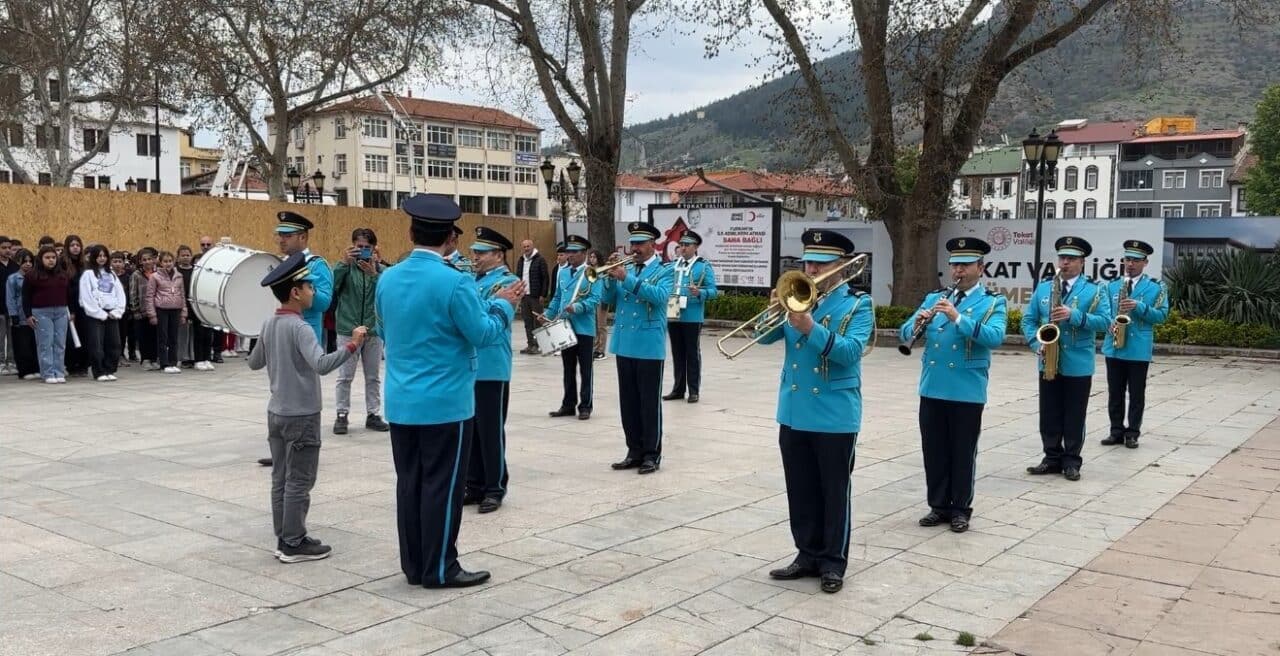 Tokat'ta yaşayan 3. sınıf öğrencisi Eymen Yiğit Yıldız, 23 Nisan