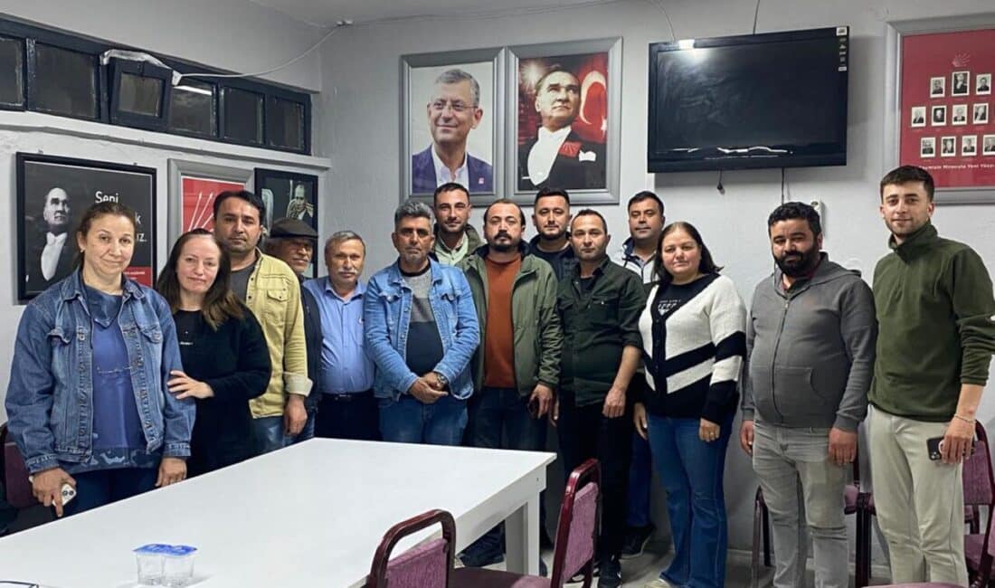 Hüseyin Yardımcı, Kula CHP İlçe Başkanlığı’na Seçildi Manisa'nın Kula ilçesinde Cumhuriyet Halk Partisi'nin yeni başkanı Hüseyin Yardımcı