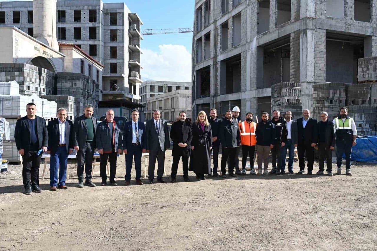 AK Parti Malatya Milletvekilleri İnanç Siraç Kara Ölmeztoprak ve Abdurrahman
