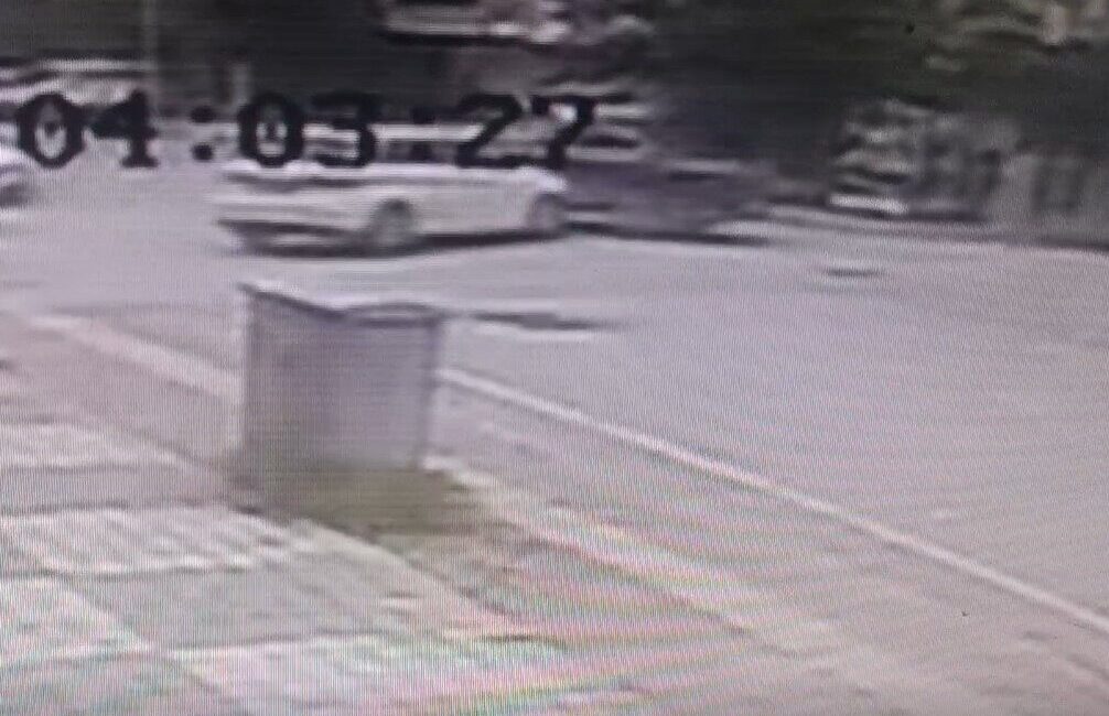 Manavgat’ta İki Araç Çarpıştı: Bir Yaralı Hastaneye Kaldırıldı Manavgat'ta meydana gelen trafik kazasında, Ayşe Özen'in kullandığı Audi, Mehmet