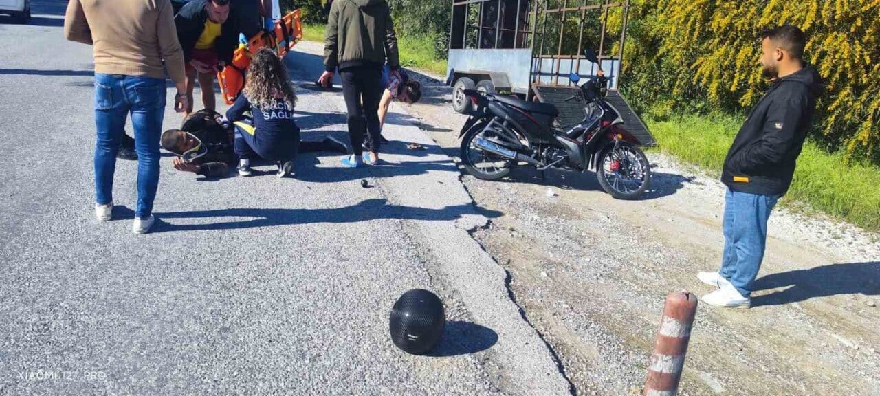 Manavat'ta Atakan A. sürücüsündeki motosiklet devrildi. Sorgun Mahallesi'nde gerçekleşen kazada