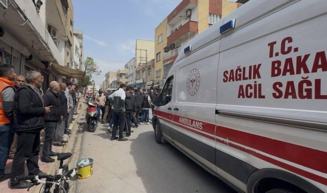 Nusaybin’de Yolun Karşısına Geçen Kadına Otomobil Çarptı, Hastaneye Kaldırıldı Mardin'in Nusaybin ilçesinde, yolun karşısına geçmeye çalışan bir kadın, hızla