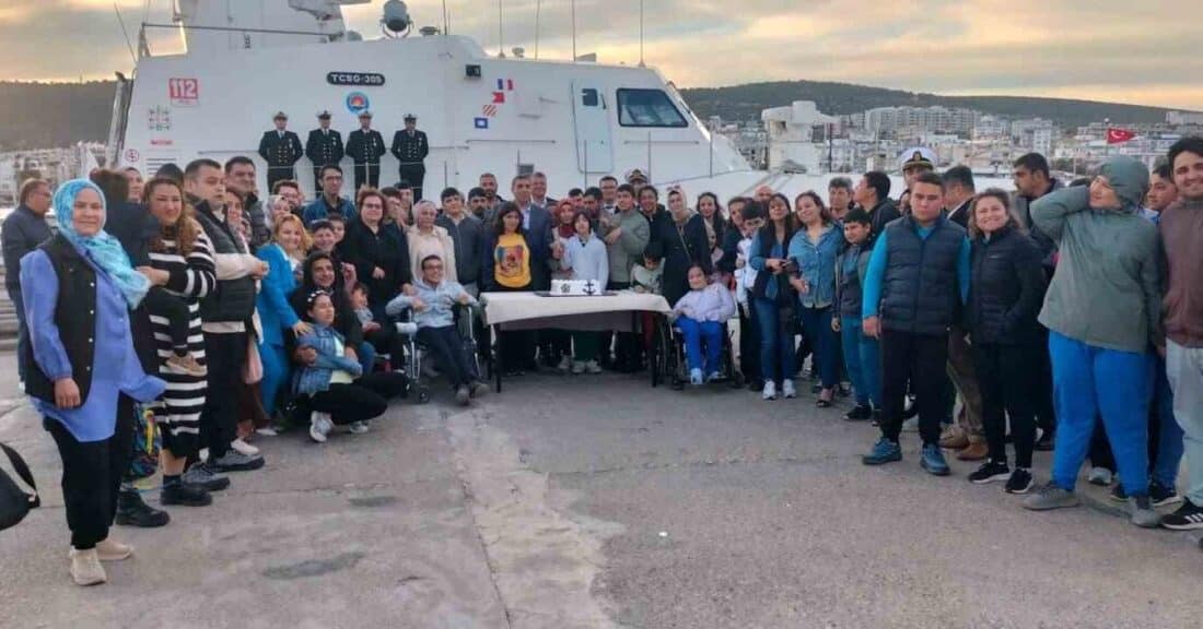 Silifke’de Otizm Farkındalık Haftası’na Özel Etkinliklerle Destek Verildi Mersin'in Silifke ilçesinde Otizm Farkındalık Haftası kapsamında çeşitli etkinlikler yapıldı.