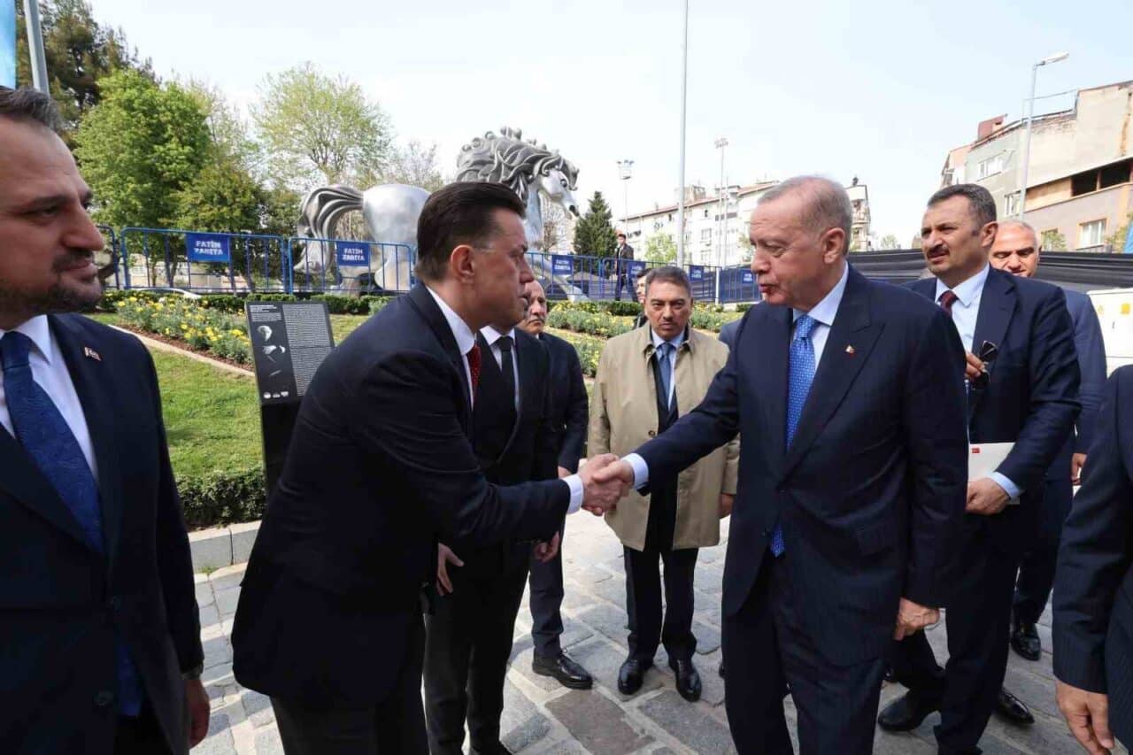 AK Parti Eskişehir Milletvekili Nebi Hatipoğlu, Cumhurbaşkanı Recep Tayyip Erdoğan