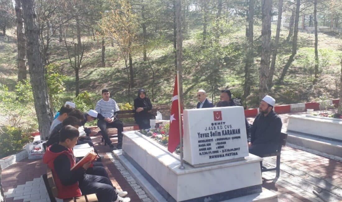 Öğrenciler, Helikopter Kazasında Şehit Düşen Jandarma Astsubay Yavuz Selim Karaman’ı Unutmadı Çorum'un Sungurlu ilçesindeki Şehit Yavuz Selim Karaman İmam Hatip Ortaokulu