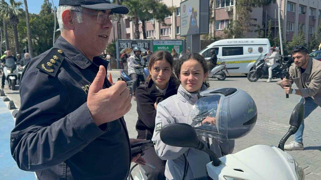 Marmaris'te Türk Polis Teşkilatı'nın 180. yılı ve Polis Haftası kutlamalarında