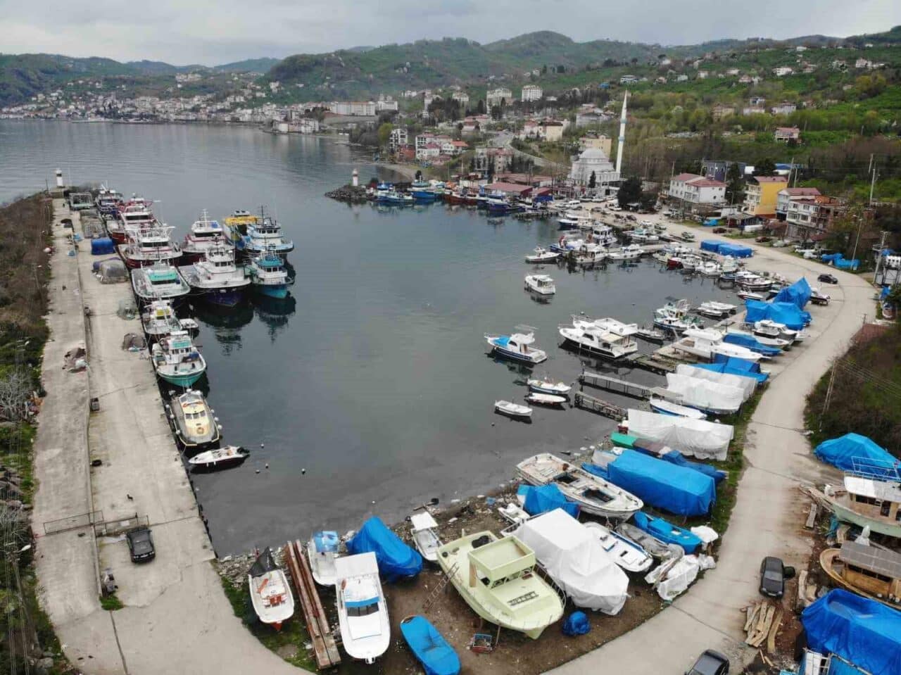 Karadeniz'deki balıkçılar, 15 Nisan'da başlayacak av yasağı öncesi palamut ve