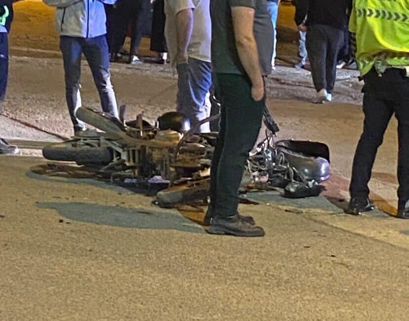 Adıyaman’da Otomobil ile Motosiklet Çarpıştı: 1 Yaralı! Adıyaman'da otomobil ve motosikletin çarpışması sonucu Mehmet Ali Altundaş yaralandı.