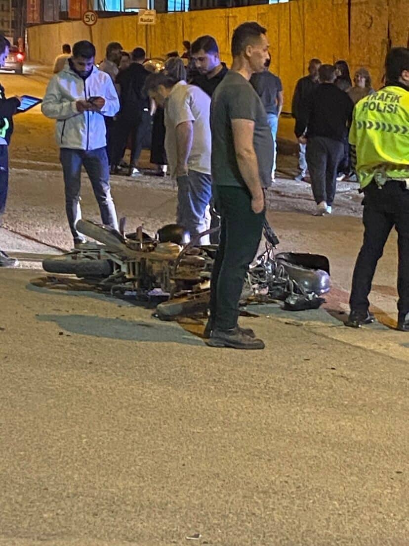 Adıyaman'da otomobil ve motosikletin çarpışması sonucu Mehmet Ali Altundaş yaralandı.