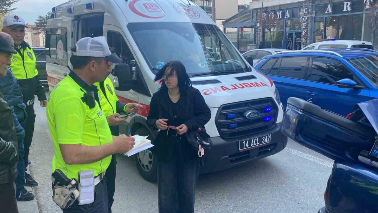 Bolu'da meydana gelen trafik kazasında, İ.P. yönetimindeki otomobil, S.Ş. ve