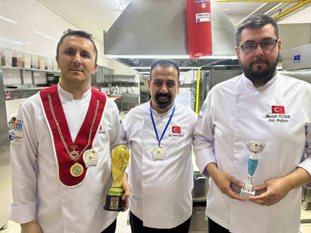 Hırvatistan'da düzenlenen 20. Uluslararası Mutfak Festivali'nde Kayseri'den katılan Mustafa Ülker