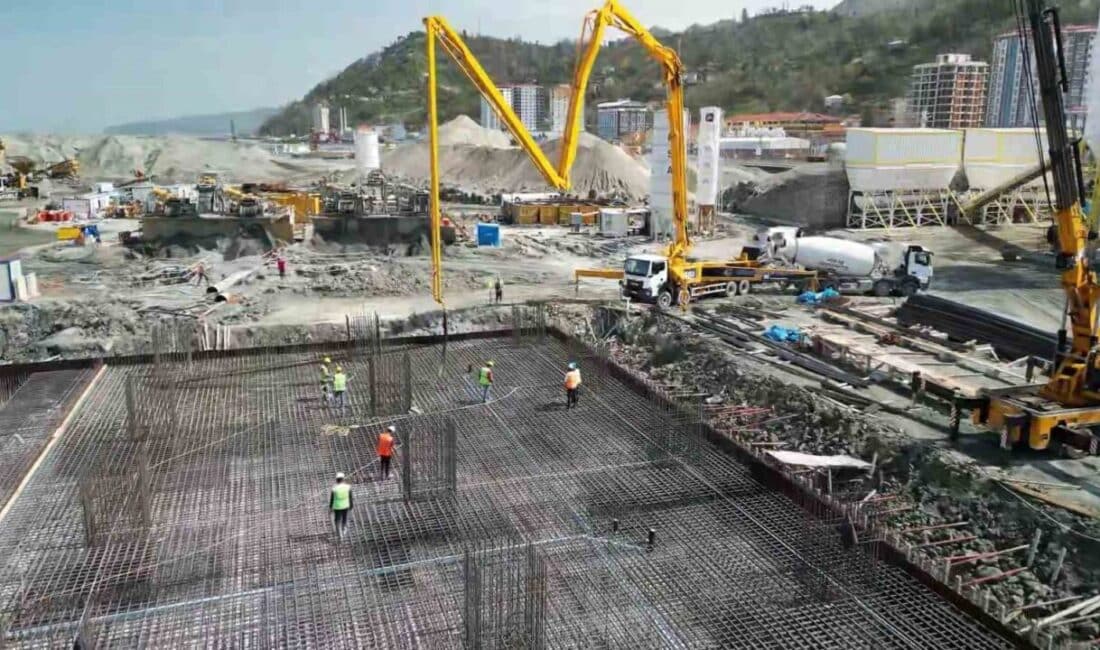 Rize Şehir Hastanesi inşaatında %51 ilerleme kaydedilirken, 800 yatak kapasiteli