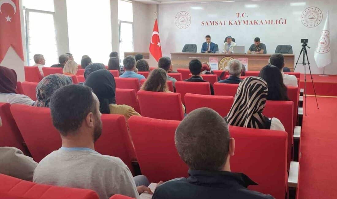 Samsat’ta “Türkiye Yüzyılı Maarif Modeli” Üzerine Çalıştay Düzenlendi Adıyaman'ın Samsat ilçesinde "Türkiye Yüzyılı Maarif Modelini Doğru Anlama Çalıştayı"