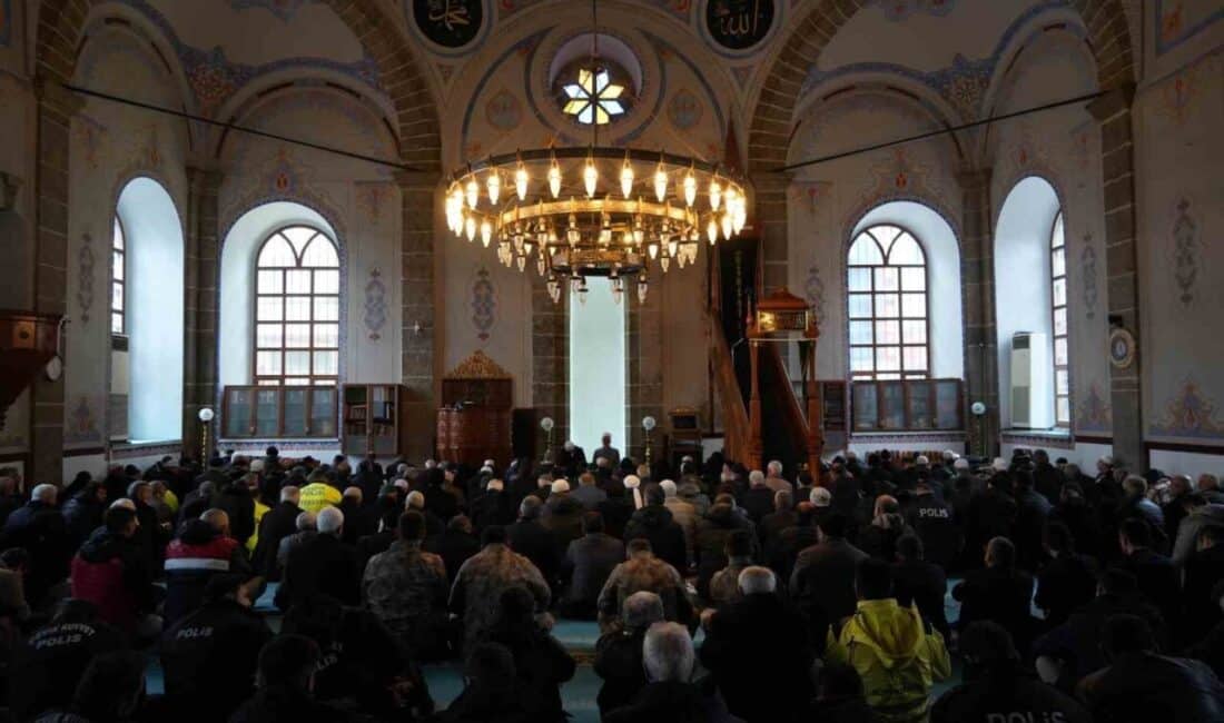 Samsun’da 180. Yıl Dönümü İçin Mevlid-i Şerif Okutuldu Samsun'da Türk Polis Teşkilatı'nın 180. yıl dönümü dolayısıyla düzenlenen Mevlid-i