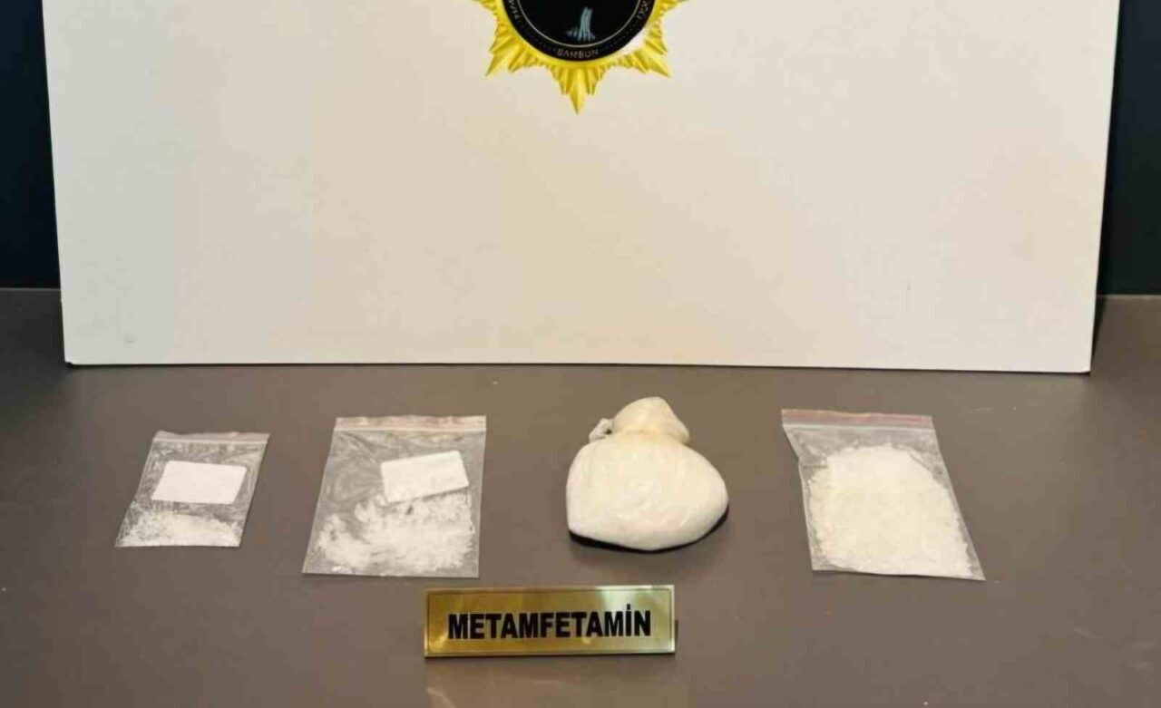 Samsun'da narkotik ekipleri, İlkadım ve Atakum'da uyuşturucu ticareti yaptığı düşünülen