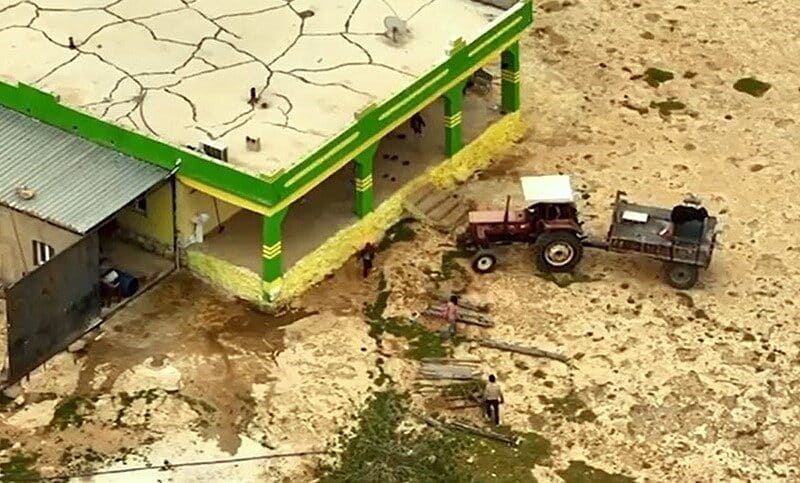 Dicle Elektrik, Şanlıurfa'nın Siverek ilçesinde dronla gerçekleştirilen operasyonda, buğday tarlalarını