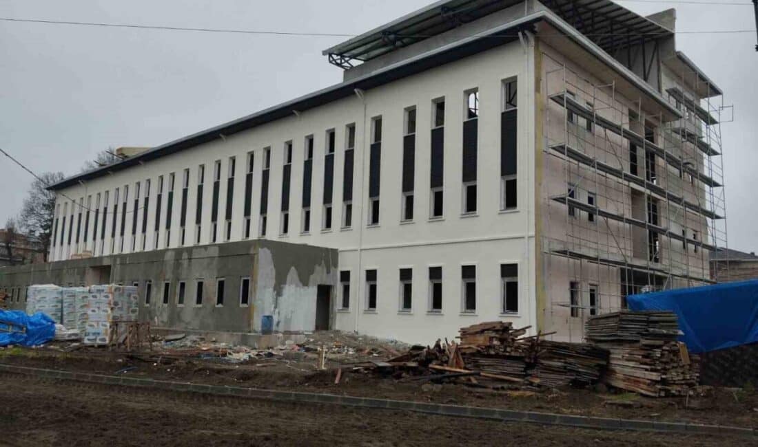 Samsun’un Çarşamba İlçesindeki Sarıcalı Aile Sağlığı Merkezi İnşaatında Yüzde 80 İlerleme Sağlandı Samsun'un Çarşamba ilçesindeki Sarıcalı Aile Sağlığı Merkezi'nin inşaatı, 2023 yılında