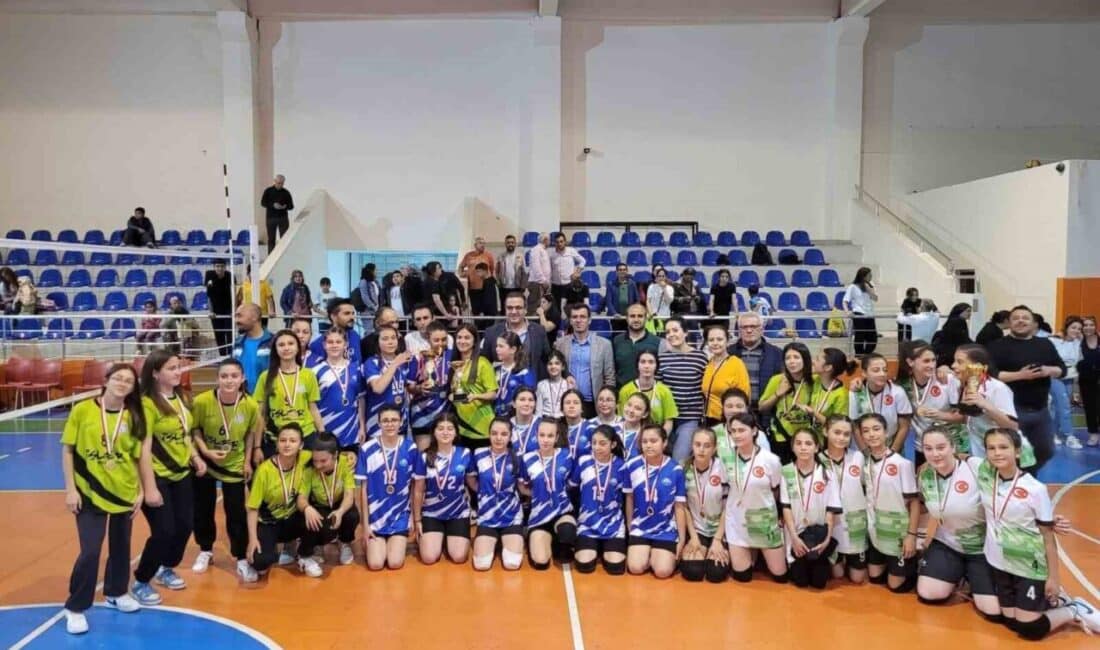 Sarıgöl’de 23 Nisan Bayramı’na Özel Spor Turnuvaları Sona Erdi, Şampiyonlar Belli Oldu! Sarıgöl'de 23 Nisan Ulusal Egemenlik ve Çocuk Bayramı etkinlikleri çerçevesinde