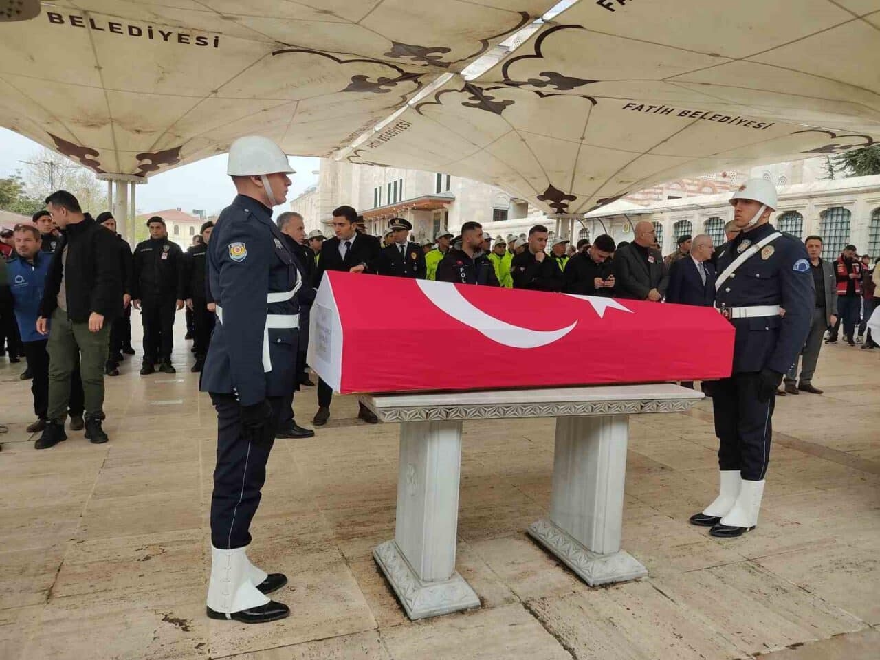 İstanbul Bağcılar'da bir silahlı saldırıda şehit edilen Bekçi Uğur Gölçek