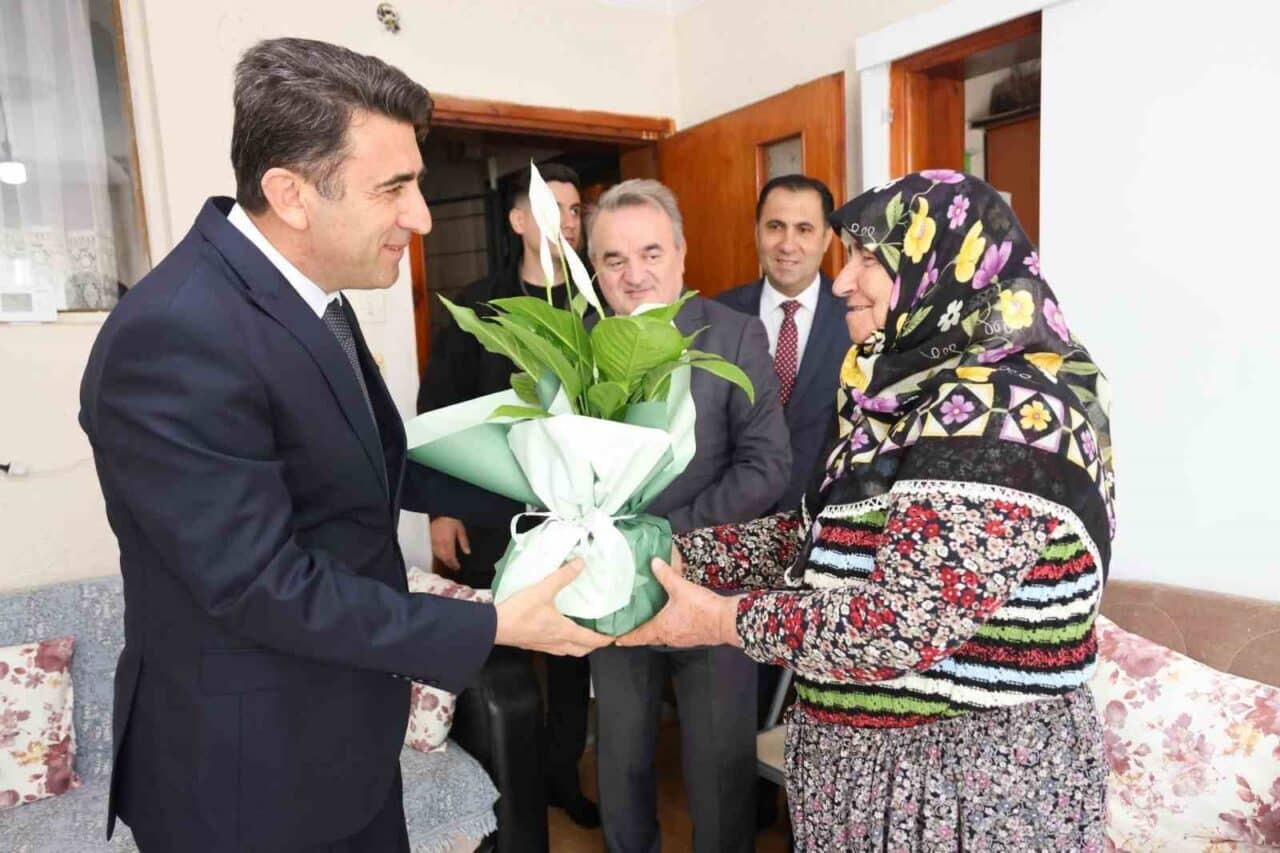 Bilecik Valisi Şefik Aygöl, 2016'daki Afganistan helikopter kazasında şehit düşen