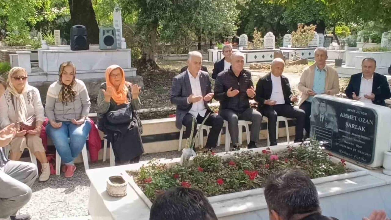 Hakkari'de şehit düşen Jandarma Üsteğmen Ahmet Ozan Şarlak, şehadetinin 13.