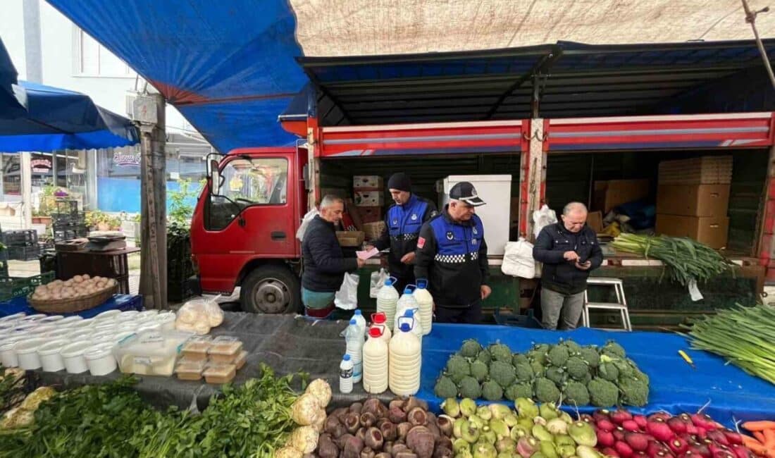 Körfez Belediyesi Zabıta Ekipleri, Pazar Yerlerinde Sağlık İçin Denetimlere Devam Ediyor Körfez Belediyesi Zabıta Müdürlüğü, pazar yerlerinde gerçekleştirdiği denetimlerde hijyen ve
