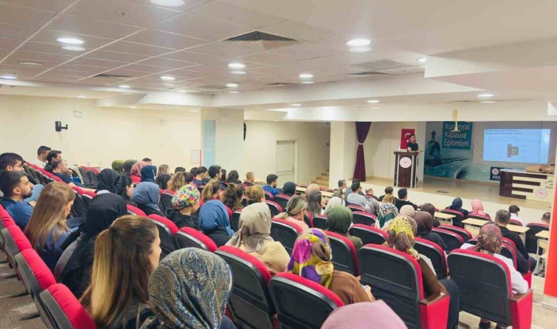 Siirt Eğitim ve Araştırma Hastanesi’nde Sağlık Hizmetleri İçin Acil Tıp Eğitimi Düzenlendi Siirt Eğitim ve Araştırma Hastanesi'nde sağlık hizmetlerini iyileştirmek için eğitim