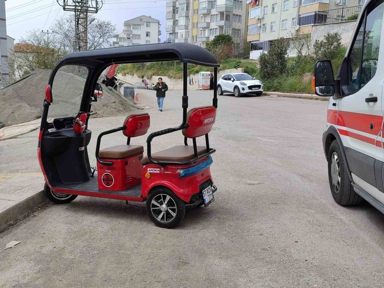 Sinop'ta Ada Mahallesi'nde saat 13.00'te gerçekleşen trafik kazasında, Z.K.'nın kullandığı